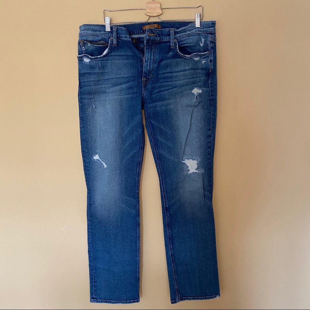 Joe’s Jeans The Brixton Jeans